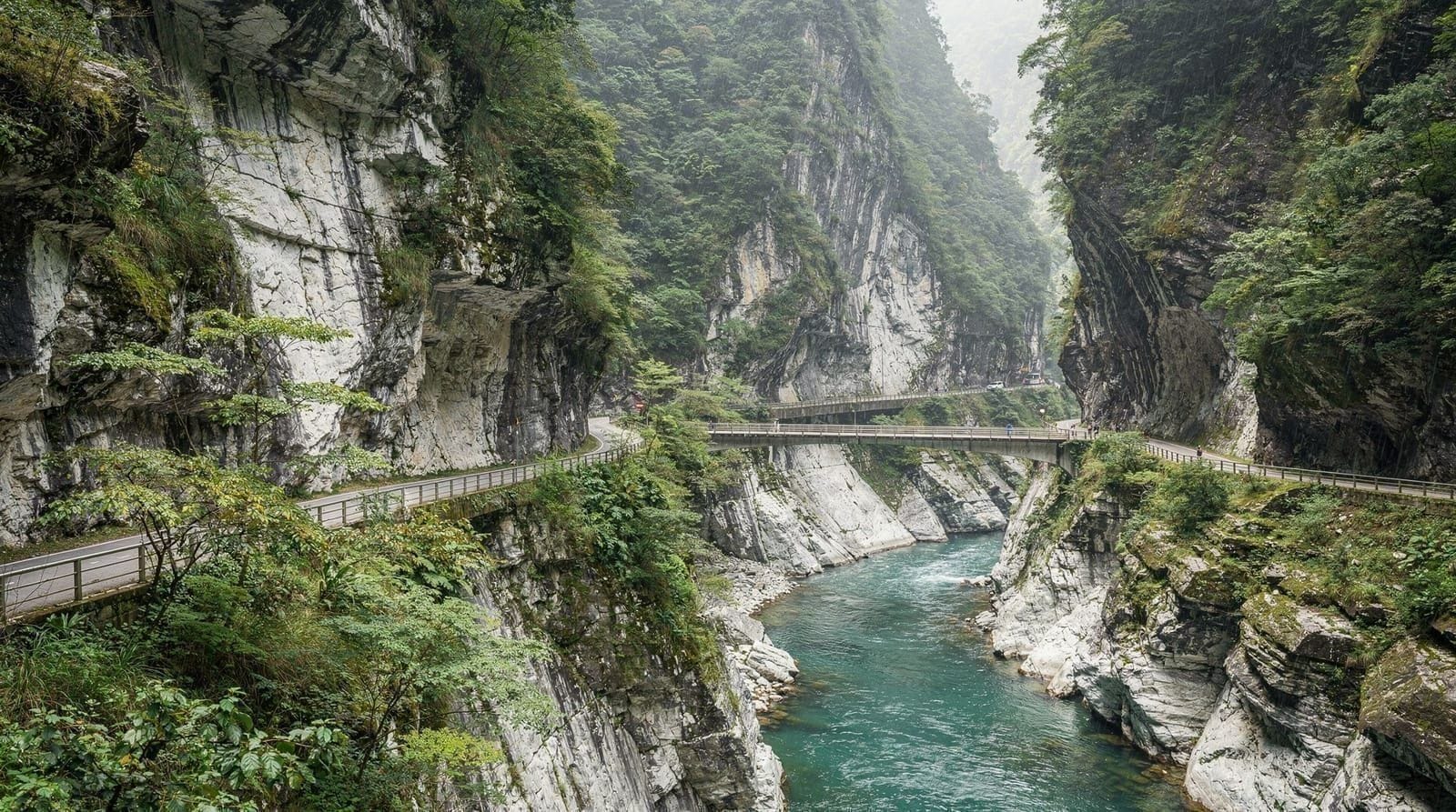 Taipei: Classic landmarks day tour