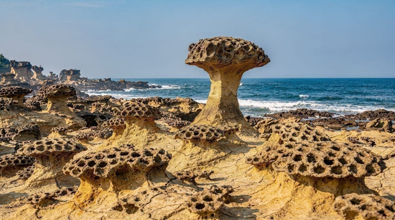 Yehliu Geopark, Taipei and surroundings