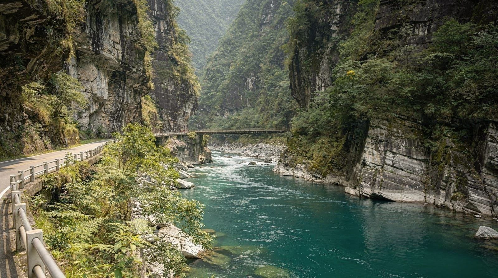 Taroko Gorge day tour from Taipei — honest review and DIY comparison — Is a guided Taroko Gorge tour from Taipei worth NT$4,000–6,000? What you see, re